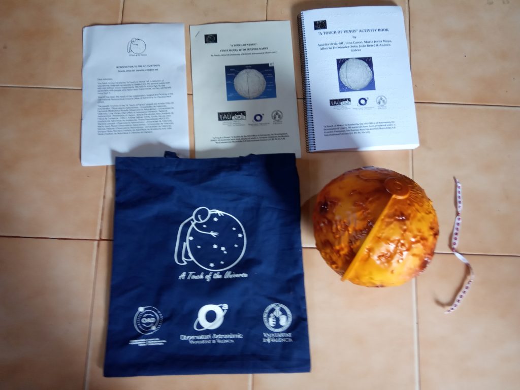 tactile kit with model of venus, activity book, bag